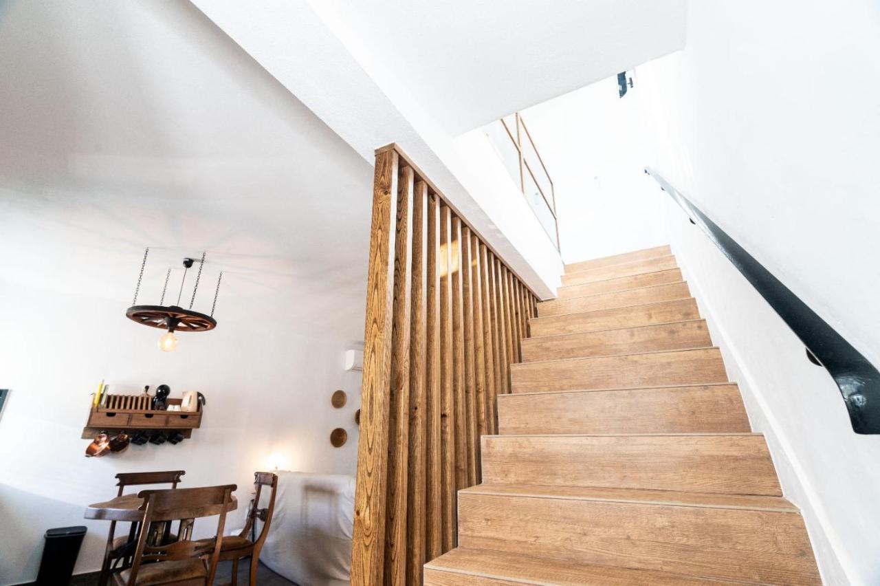 Casa Estabulo- Cozy Rustic Farmhouse Loft Touro Estombar Exterior photo