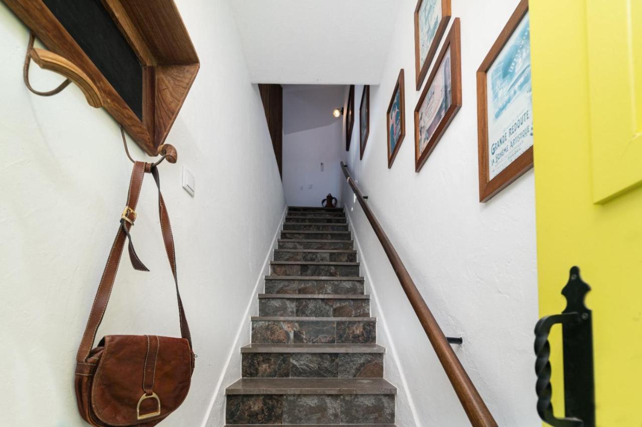 Casa Estabulo- Cozy Rustic Farmhouse Loft Touro Estombar Exterior photo